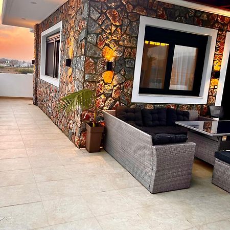 Odyssea Top View & Hot Jacuzzi Front Beach Κρεμαστή Εξωτερικό φωτογραφία