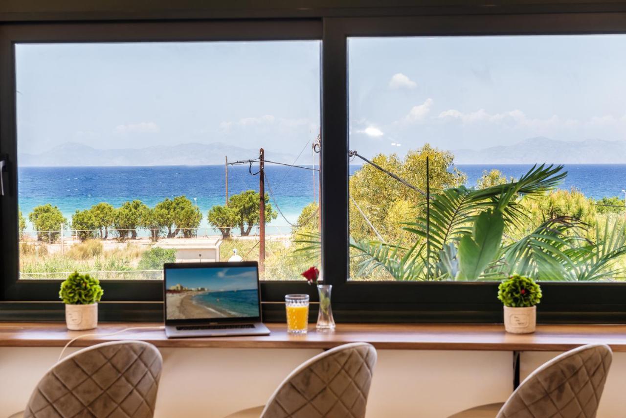 Odyssea Top View & Hot Jacuzzi Front Beach Κρεμαστή Εξωτερικό φωτογραφία