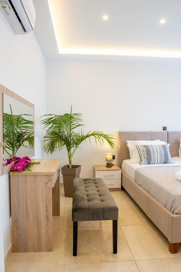 Odyssea Top View & Hot Jacuzzi Front Beach Κρεμαστή Εξωτερικό φωτογραφία
