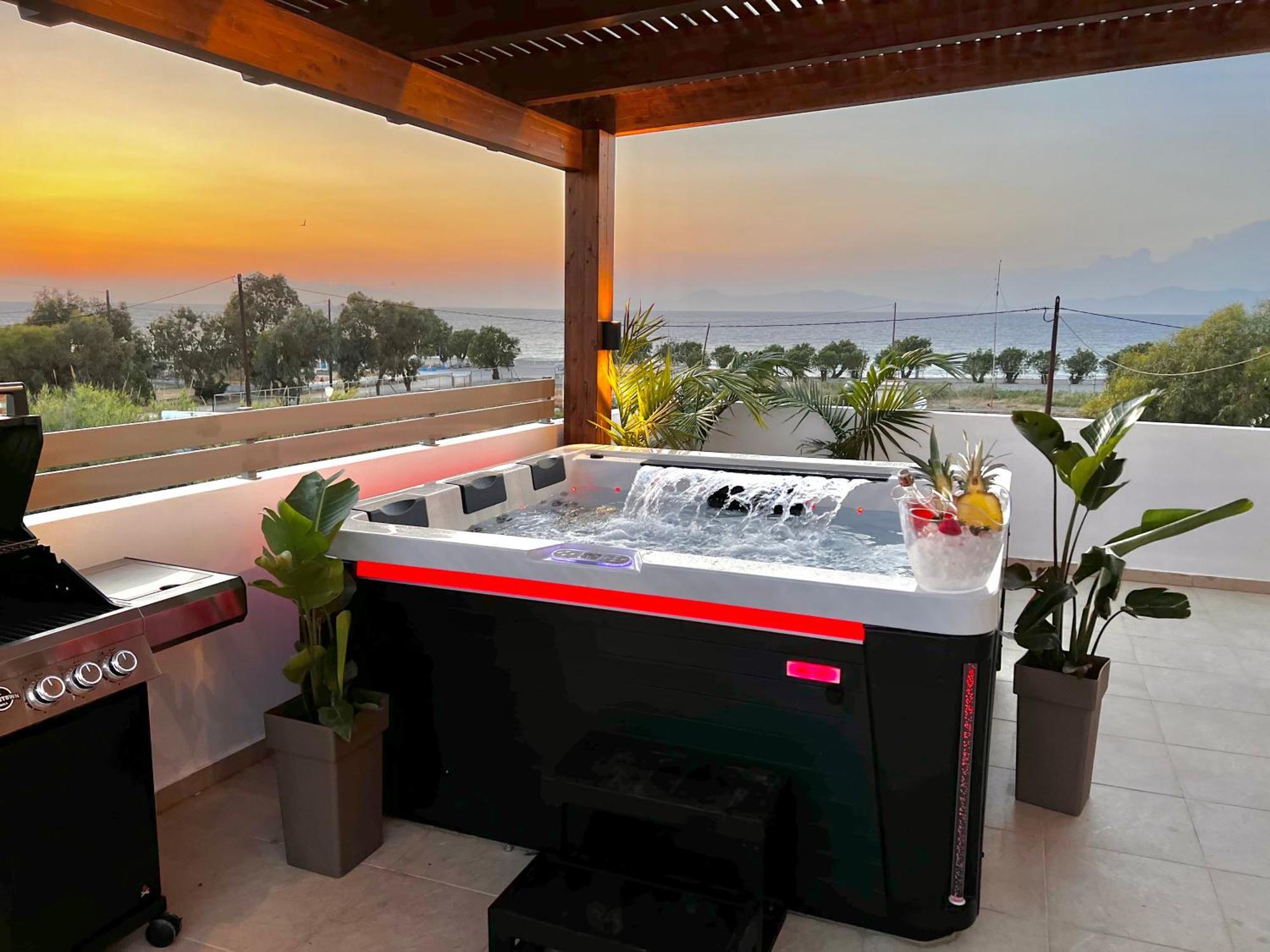 Odyssea Top View & Hot Jacuzzi Front Beach Κρεμαστή Εξωτερικό φωτογραφία
